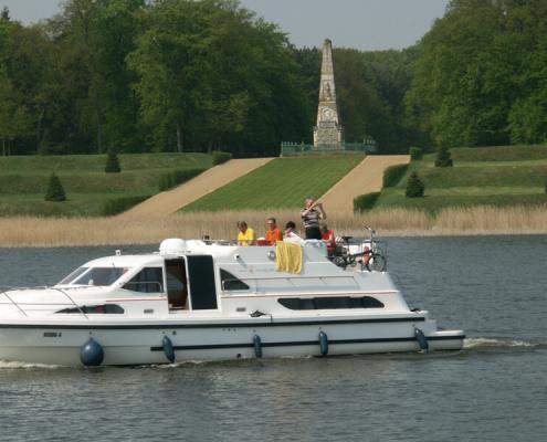 Hausboot mieten Europa 600 mit 3 Kabinen