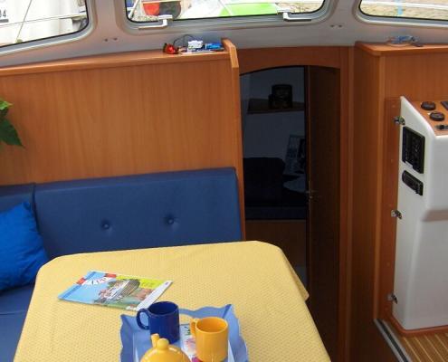 Hausboot Tarpon 32 Wohnraum