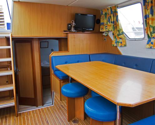 Hausboot Tarpon 42 TP Wohnraum