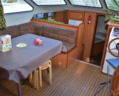 Hausboot Tarpon 42 N Wohnraum