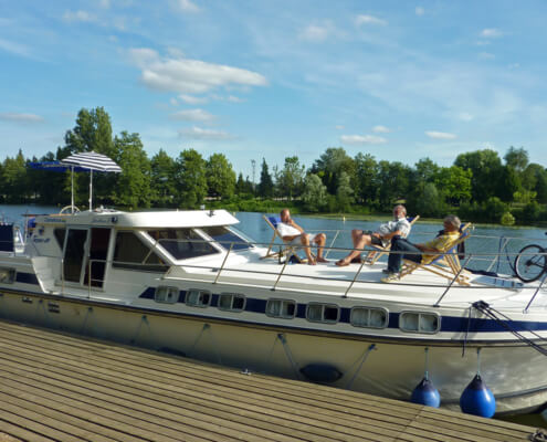 Hausboot Tarpon 49 QP - Entspannung an Deck