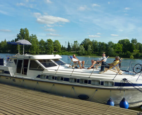 Hausboot Tarpon 49 QP - Entspannung an Deck