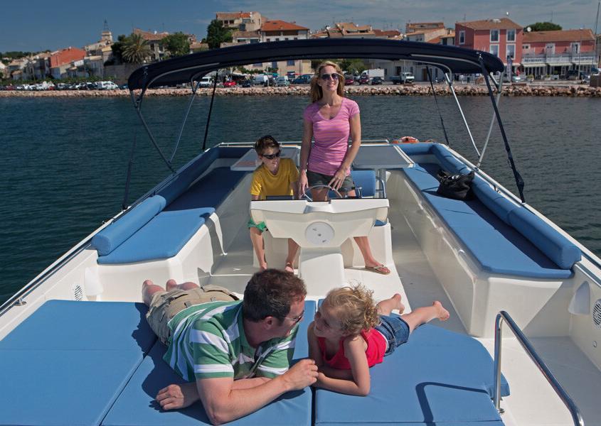 Hausboot Vision 4 SL Aussendeck mit Steuerstand