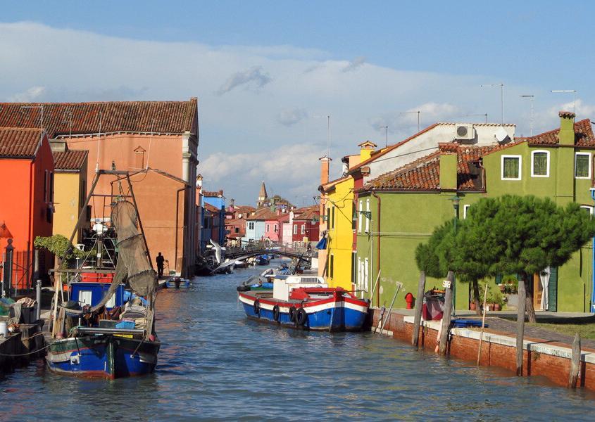 Hausboot in der Lagune von Venedig Burano