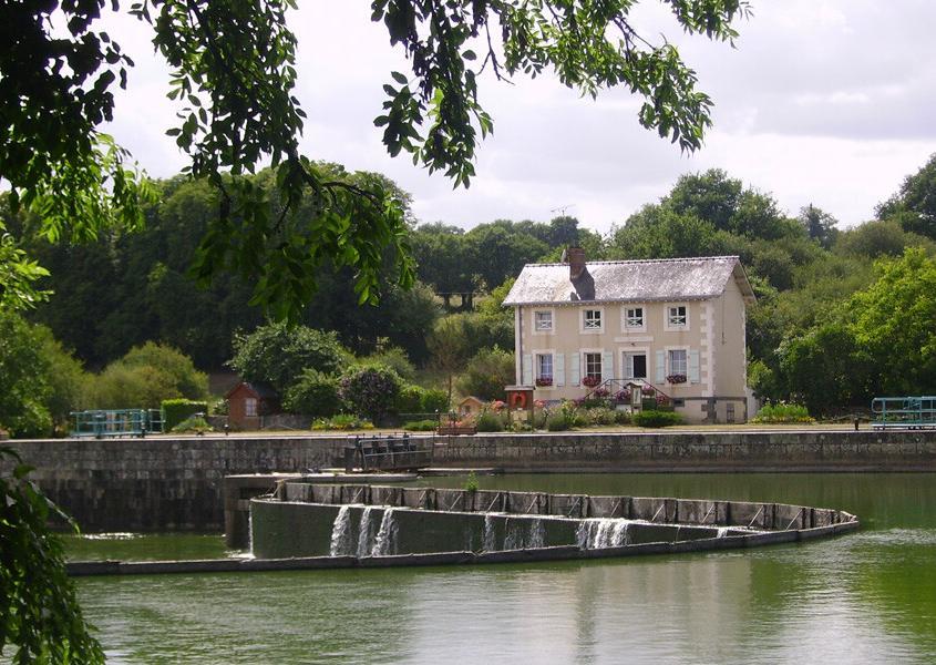 Hausboot Mayenne Schleusenhaus Hausboot Sarthe Anjou