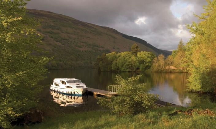 Bootsferien Schottalnd Hausbootrevier Caledonian Canal Loch Oich