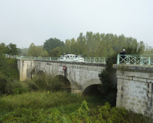 Kanalbrücke über die Baise