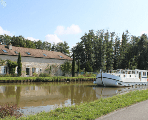 Hausboot Peniche auf dem Canal du Centre