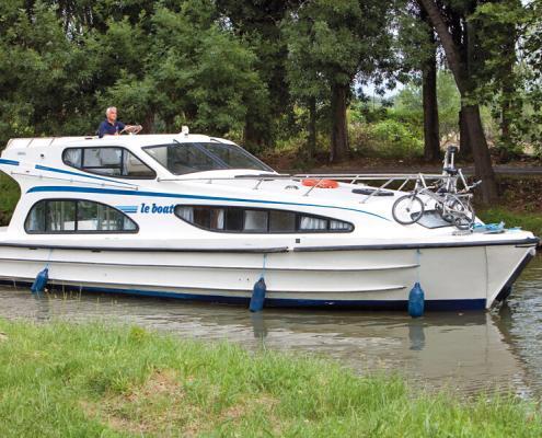 Hausboot mieten Caprice Außenansicht