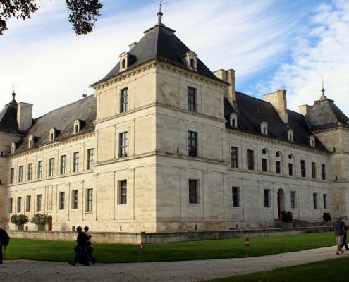 Chateau Ancy le Franc Canal de Bourgogne