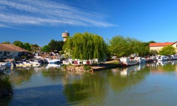 Hausboot Hafen Colombiers Canal-du-Midi