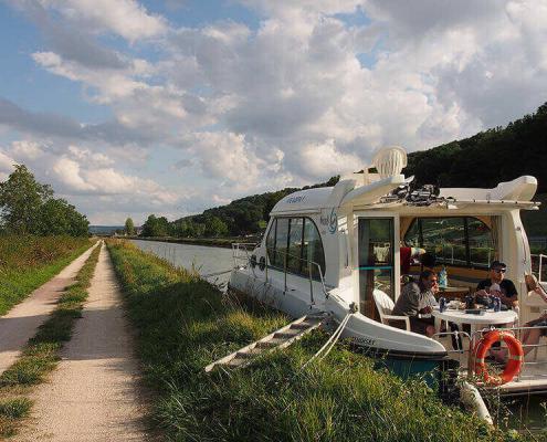 Urlaub in Deutschland England Italien Irland anlegen am Kanal führerscheinfrei