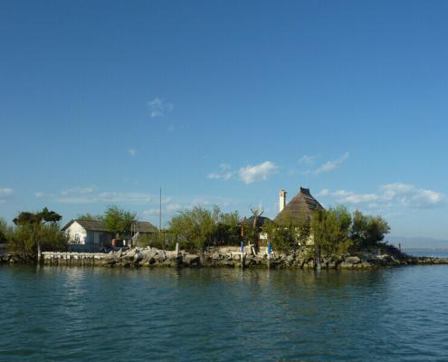 Boot fahren in der Lagune Grado Marano, reif für die Insel