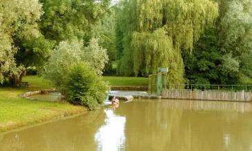 Hausbootfahrt auf dem Canal du Nivernais - Barrage de Fleury