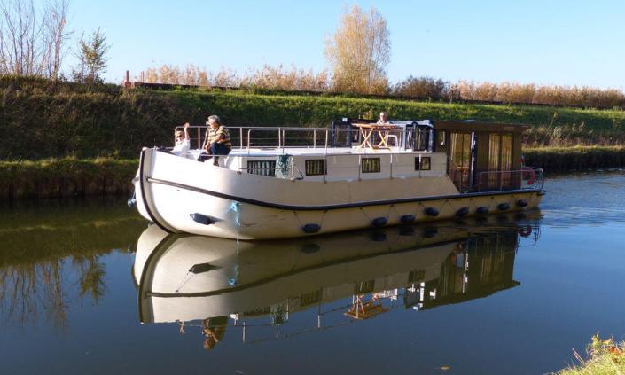 Hausboot La Peniche P mit 2 Kabinen