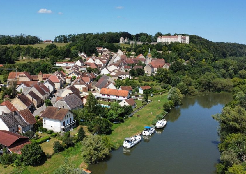 Hausboote in Ray-sur-Saone