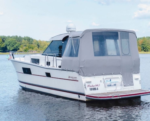 Hausboot Mary Ann von hinten