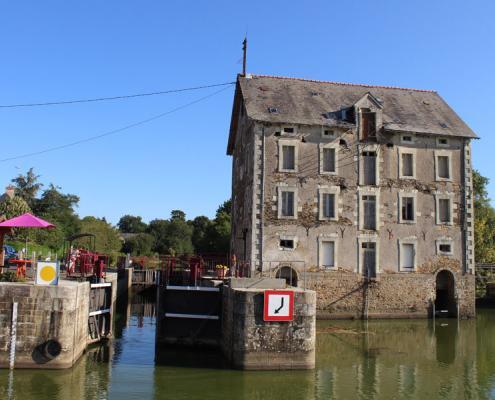 Schleuse an der Mayenne