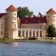 Blick vom See auf Schloß Rheinsberg