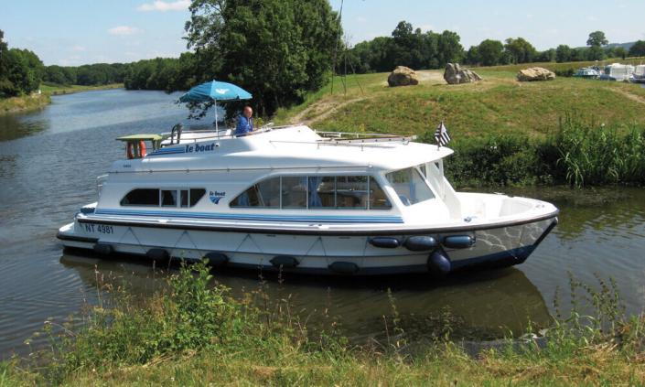 Hausboot Tango mit 2 Kabinen, führerscheinfrei