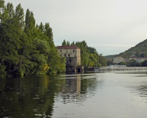 Hausboot mieten am Lot in Frankreich