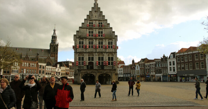 Marktplatz in Gouda Holland Hausbootfahrt